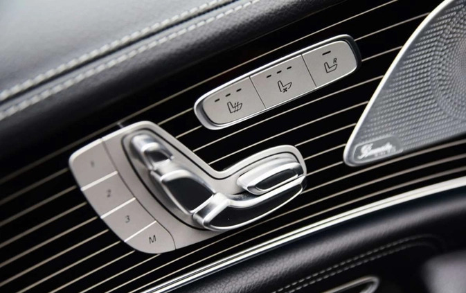 Mercedes-Benz CLS cena 229000 przebieg: 69300, rok produkcji 2019 z Staszów małe 781